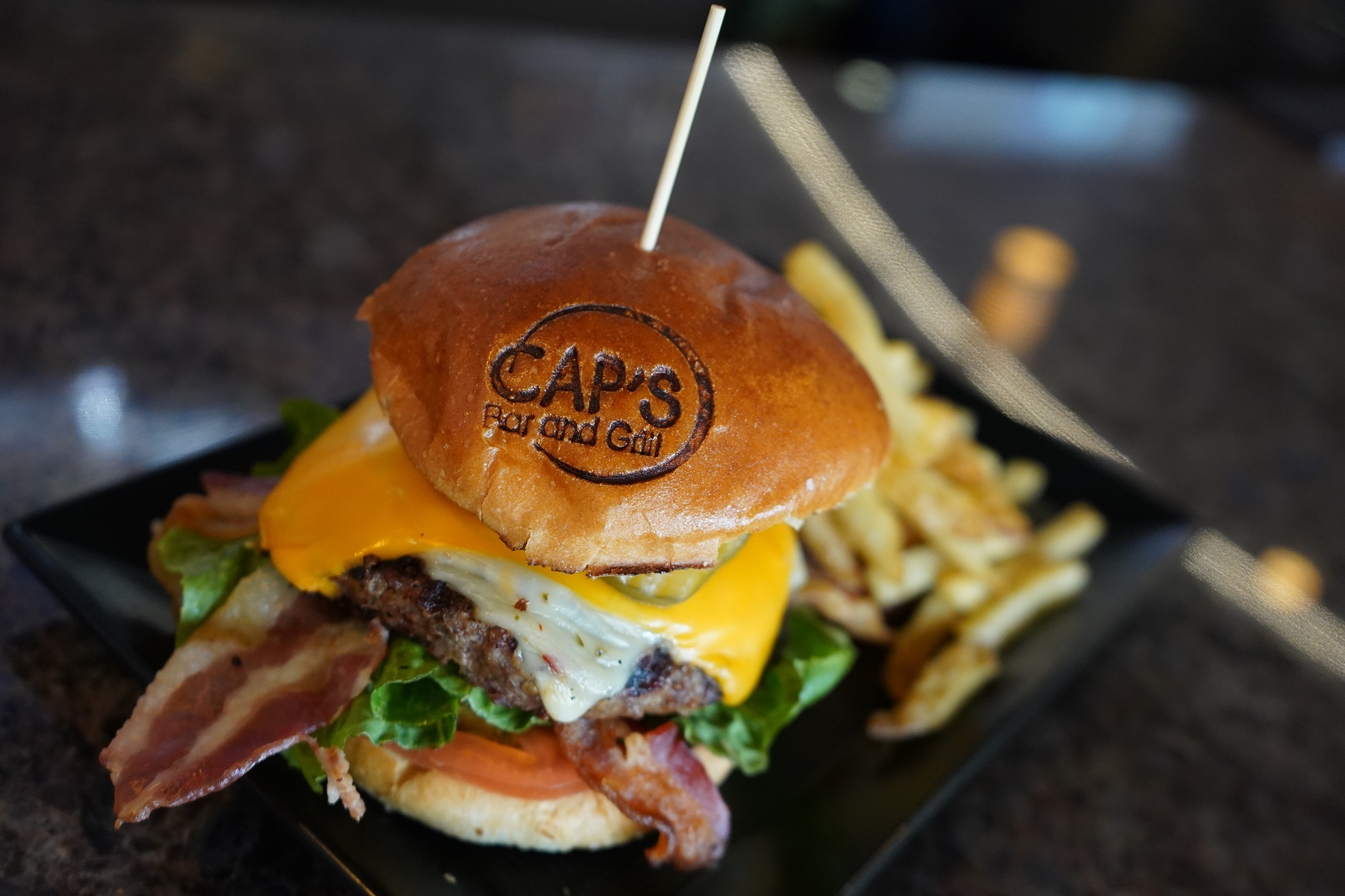 Cap's Bar & Grill